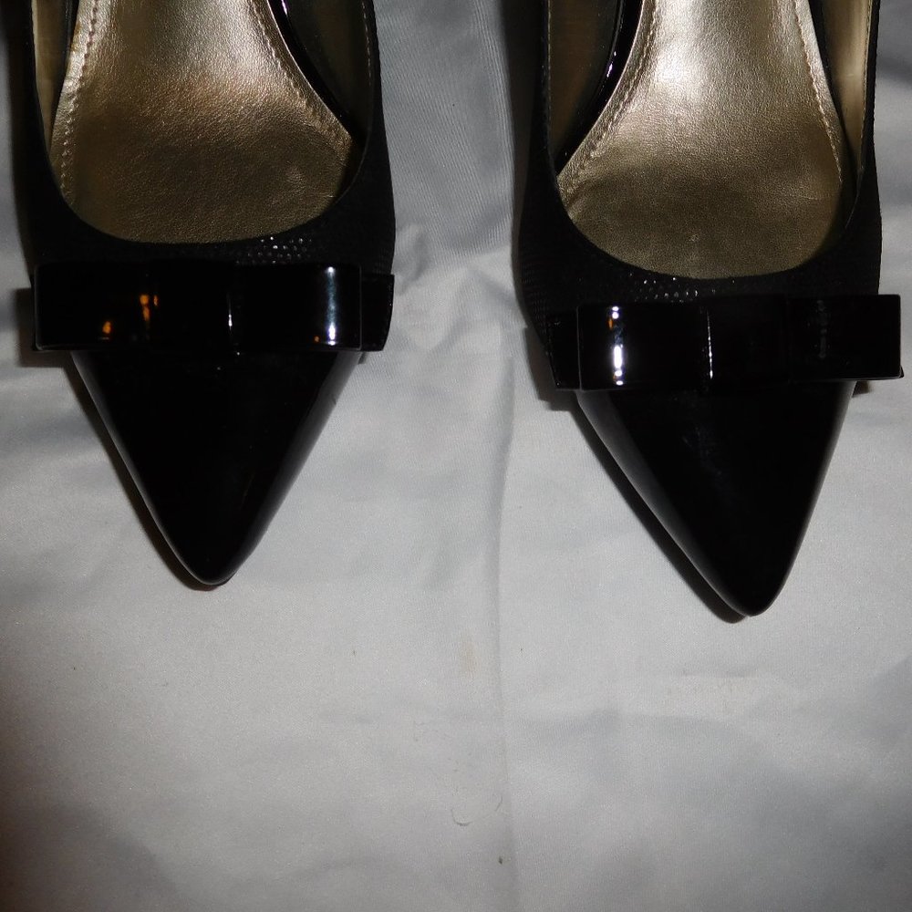 Anne Klein Women’s Black iFlex FLOUNCY Kitten Heels/Pumps—Size 7M - Picture 6 of 7